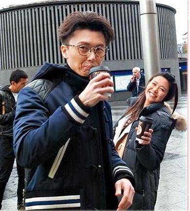 陳自瑤 有傳英國拍外景期間，江嘉敏姣上王浩信，經常主動獻殷勤，買咖啡都只預對方！