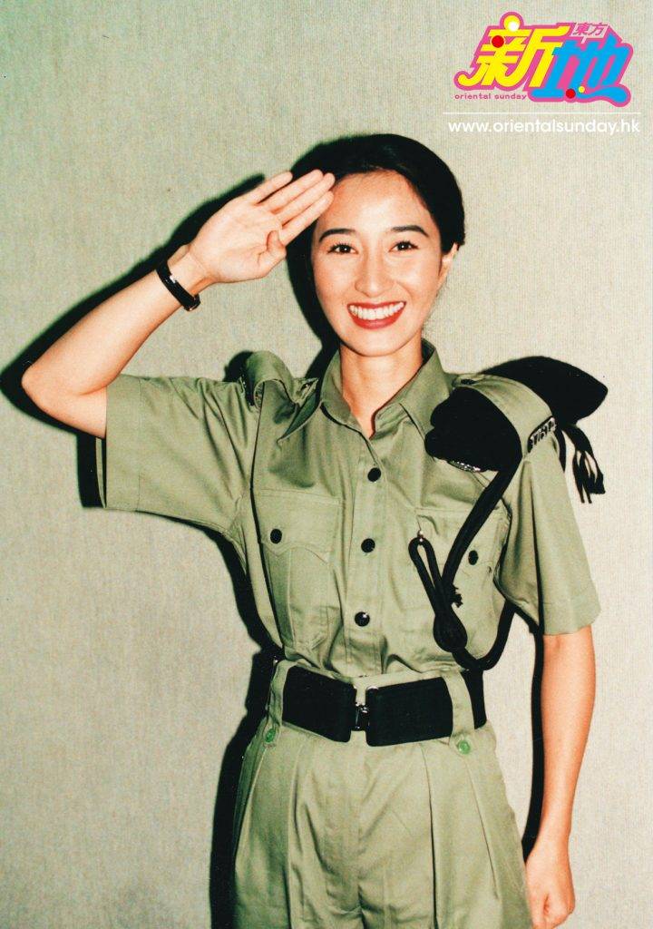 陀槍師姐2021 1998年的《陀槍師姐》可謂TVB經典神劇之一，當年關詠荷飾演朱素娥一角，形象非常深入民心，因而其後香港唔少觀眾都會以「娥姐」代稱關詠荷。