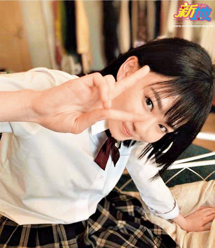  山田杏奈劇中飾演向井理和仲間由紀惠的女兒，在母親離開後，和父親相依為命。