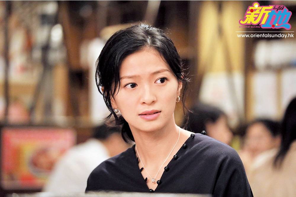 31 歲的榮倉奈奈飾演竹內涼真的母親，她和鈴木亮平的角色都會由 1989 年的年輕時 代，靠特技化妝演到老年時。