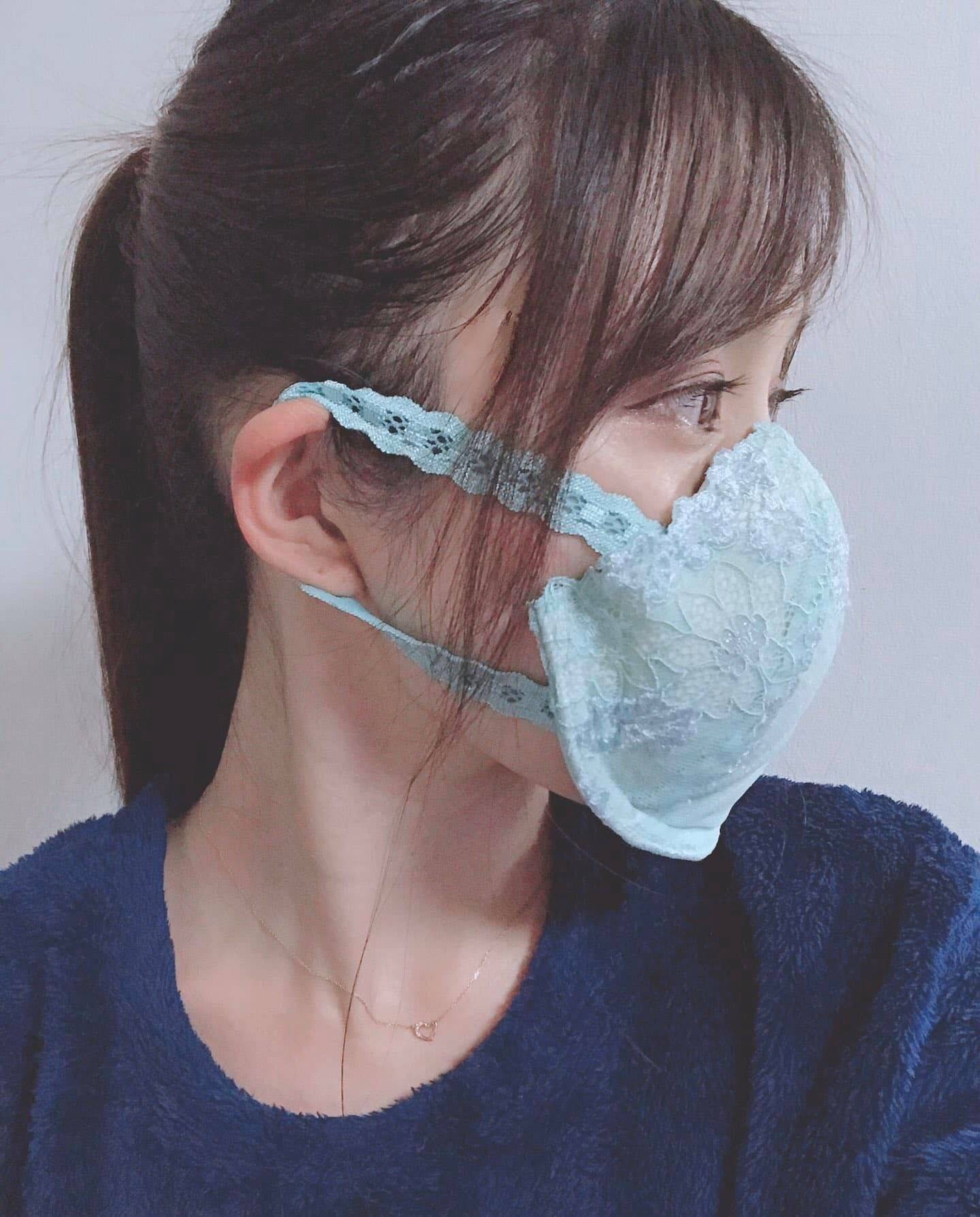  胸圍變口罩！日本大眼美女 DIY 胸圍口罩成功出位 H Cup囡囡爆笑跟機