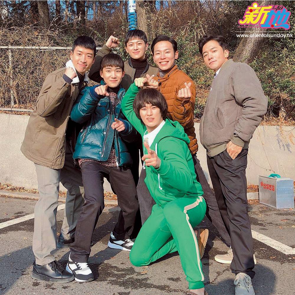  在早前熱播的劇集《愛的迫降》中，金秀賢也客串飾演了他在電影《 3個特攻美少年》中的「東九」一角，令粉絲大感驚喜。