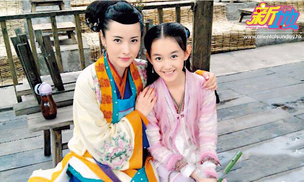  蔣依依曾在2014年于正監製的陳妍希版《 神鵰俠侶 》中，飾演童年版小郭芙，獲網友大讚甜美可人、靈氣十足。