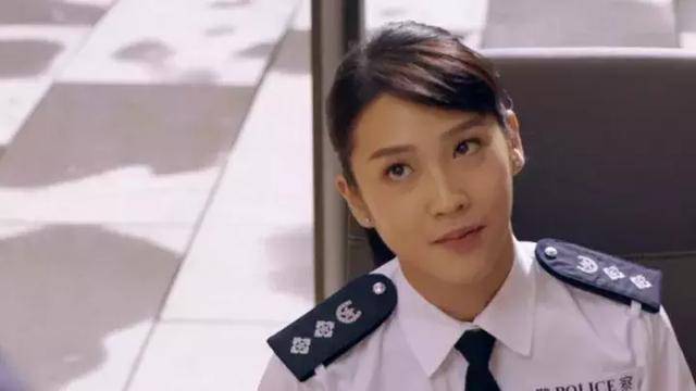  蔣祖曼飾演的Madam其實係古惑女混入警隊的卧底！