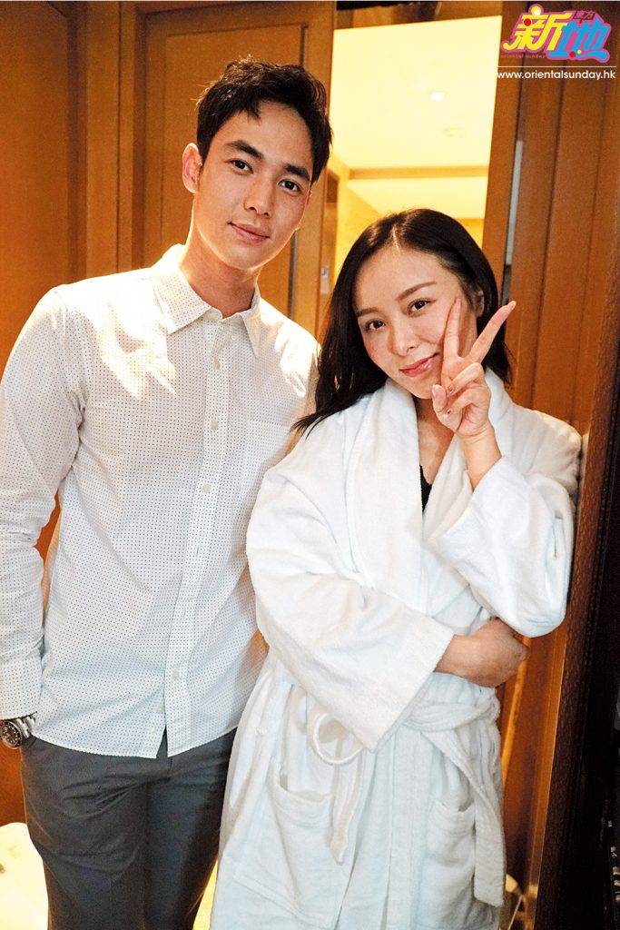  何珮瑜與楊天宇為ViuTV新劇《熟女強人》拍攝大膽床戲，二人雖然首度合作，但彼此早已認識，故未感尷尬。