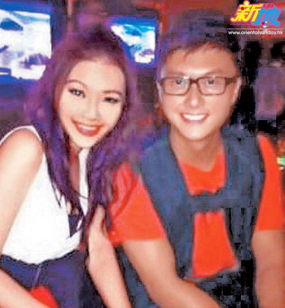 王浩信 王浩信出席落選港姐蔚雨芯的生日派對，搭上16歲𡃁模Cammi。