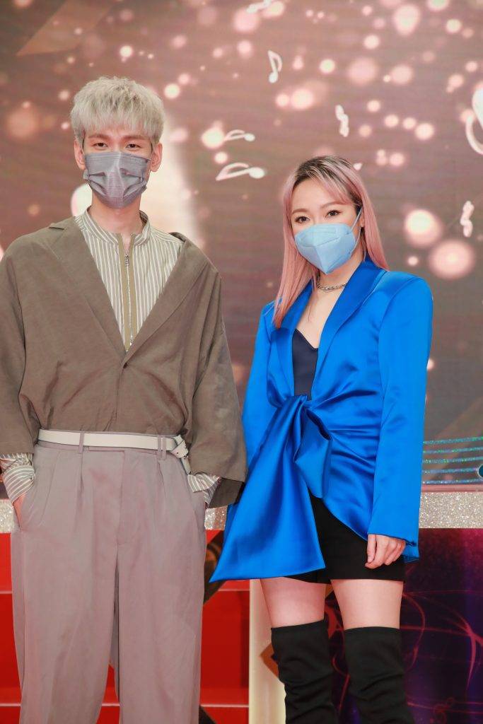 曾志偉 Sony派出旗下歌手林奕匡及Mischa葉巧琳出席破冰記者。