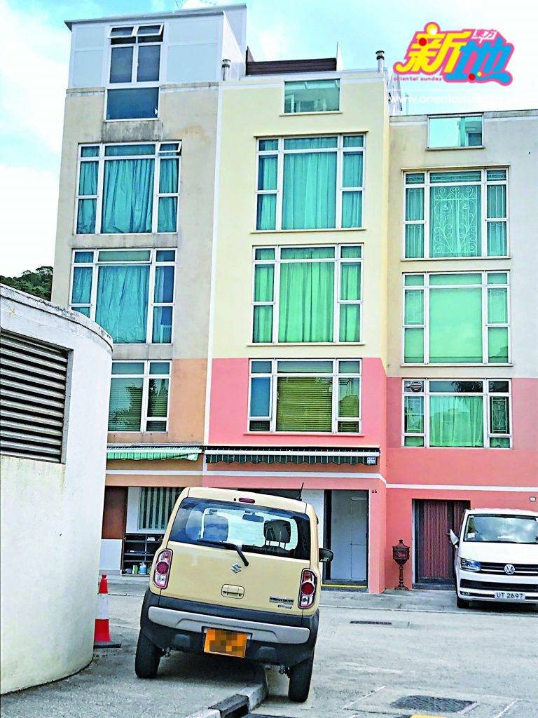 李佳芯 上年中二人進駐月租4萬元西貢獨立屋共賦同居。