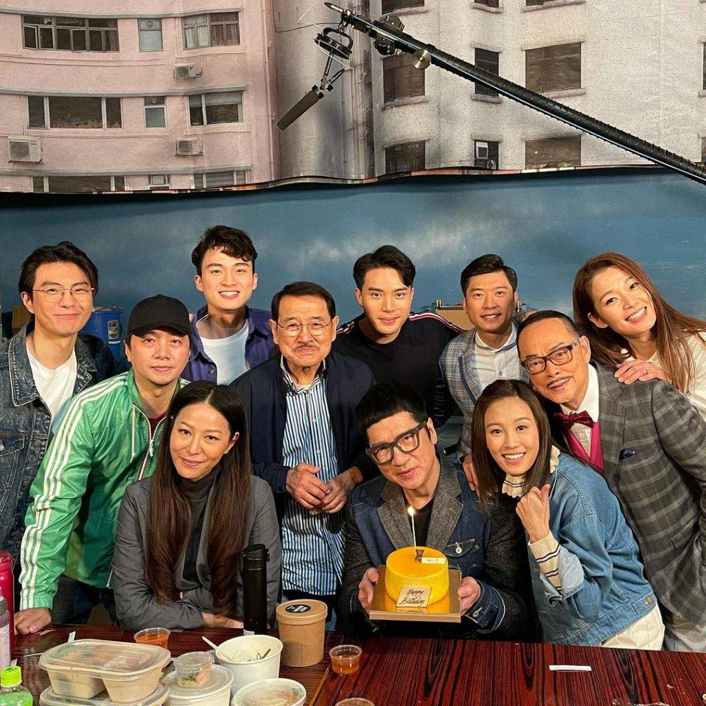 謝安琪 陳浚霆在處境劇《愛．回家之開心速遞》飾演「風少」，近日與劇組一齊為「豹哥」單立文慶生。