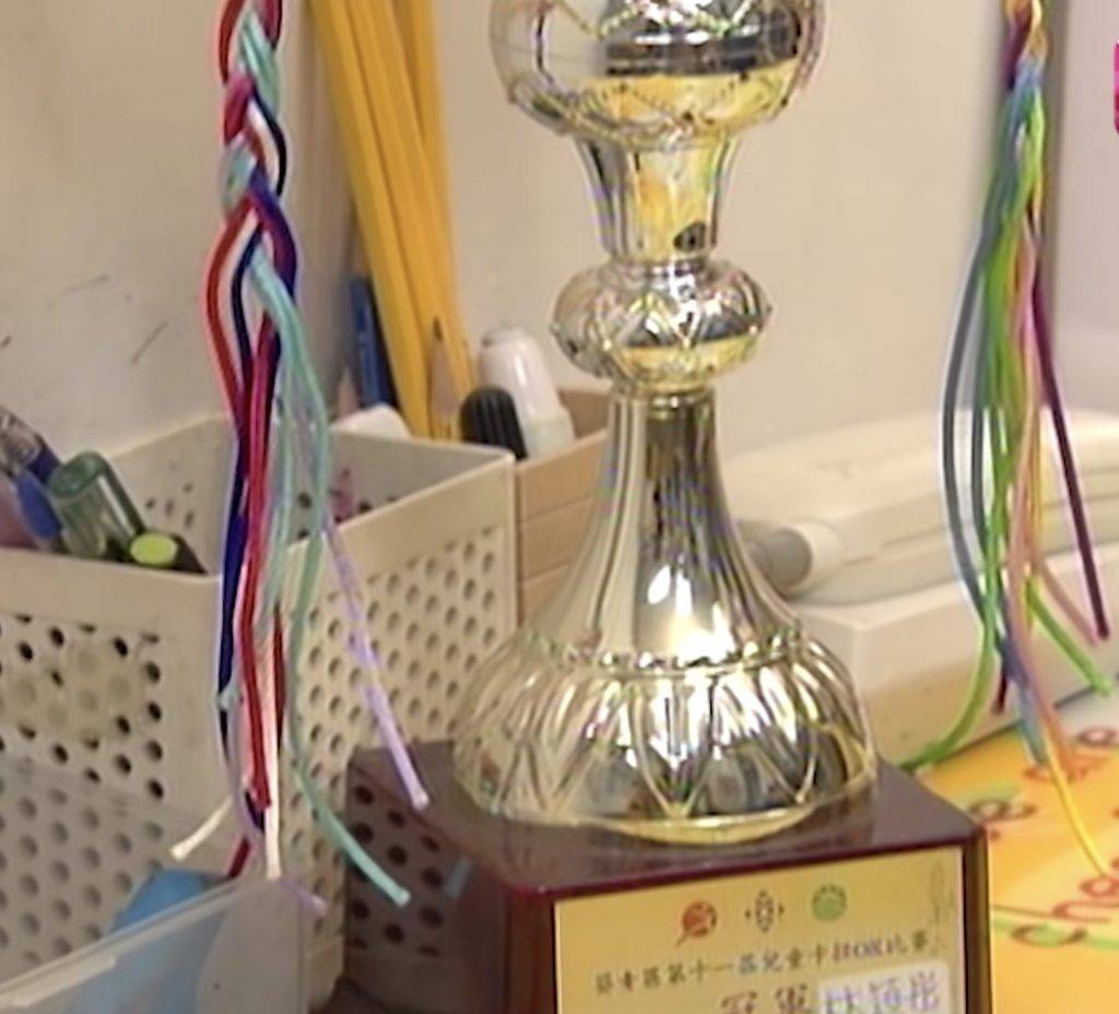 林穎彤 曾經得到歌唱比賽冠軍，獎盃放在家中當眼處。