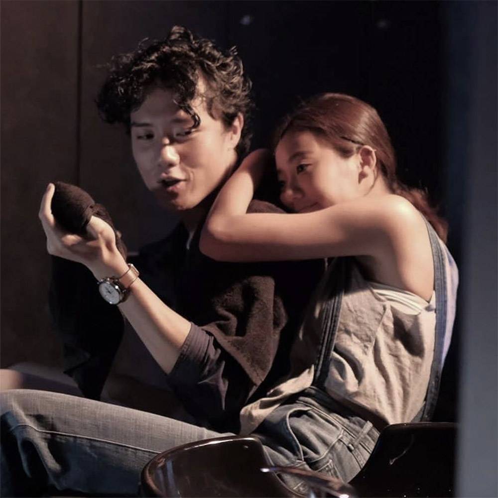 陳凱詠 Jace曾在2017年參演ViuTV劇集《瑪嘉烈與大衛系列：前度》，同黃定謙做一對舊情侶。