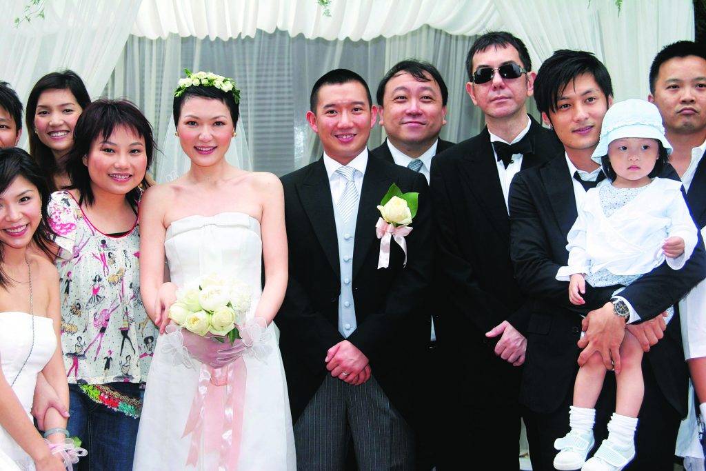 杜汶澤 重看杜汶澤與田蕊妮這張16年前的結婚合照，當中有不少人與杜汶澤已不相往來。