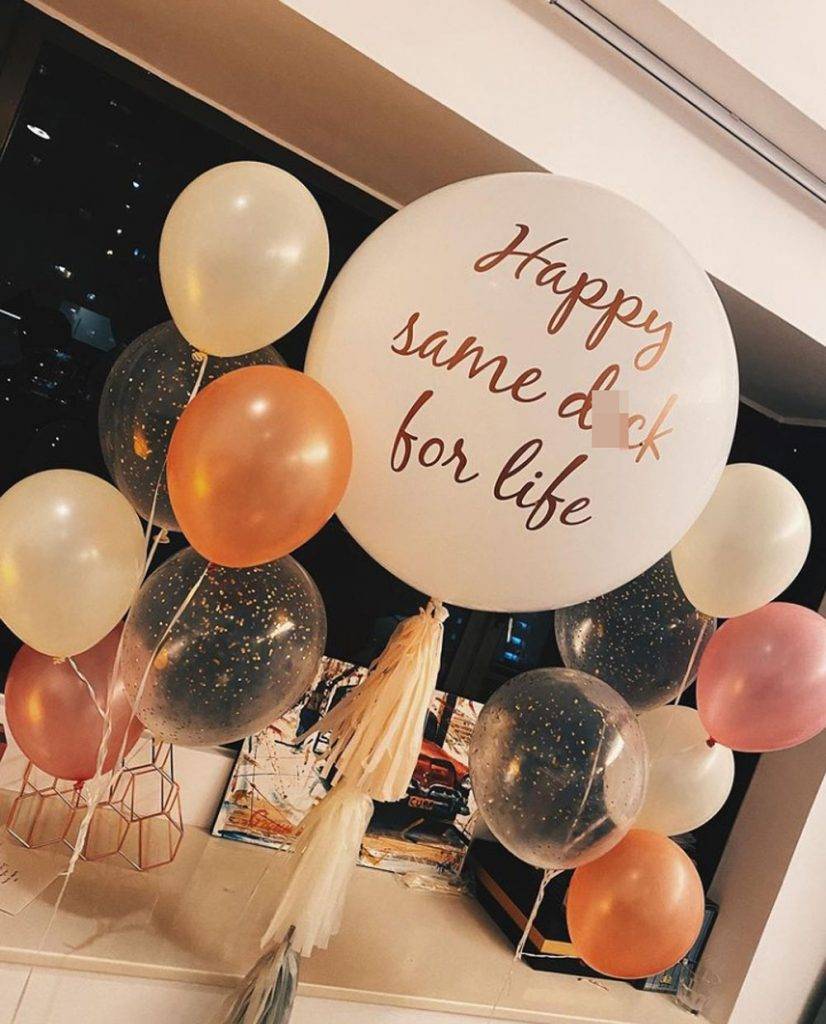 洪永城 除了開香檳外，房內又布滿氣球，慶祝梁諾妍出嫁。