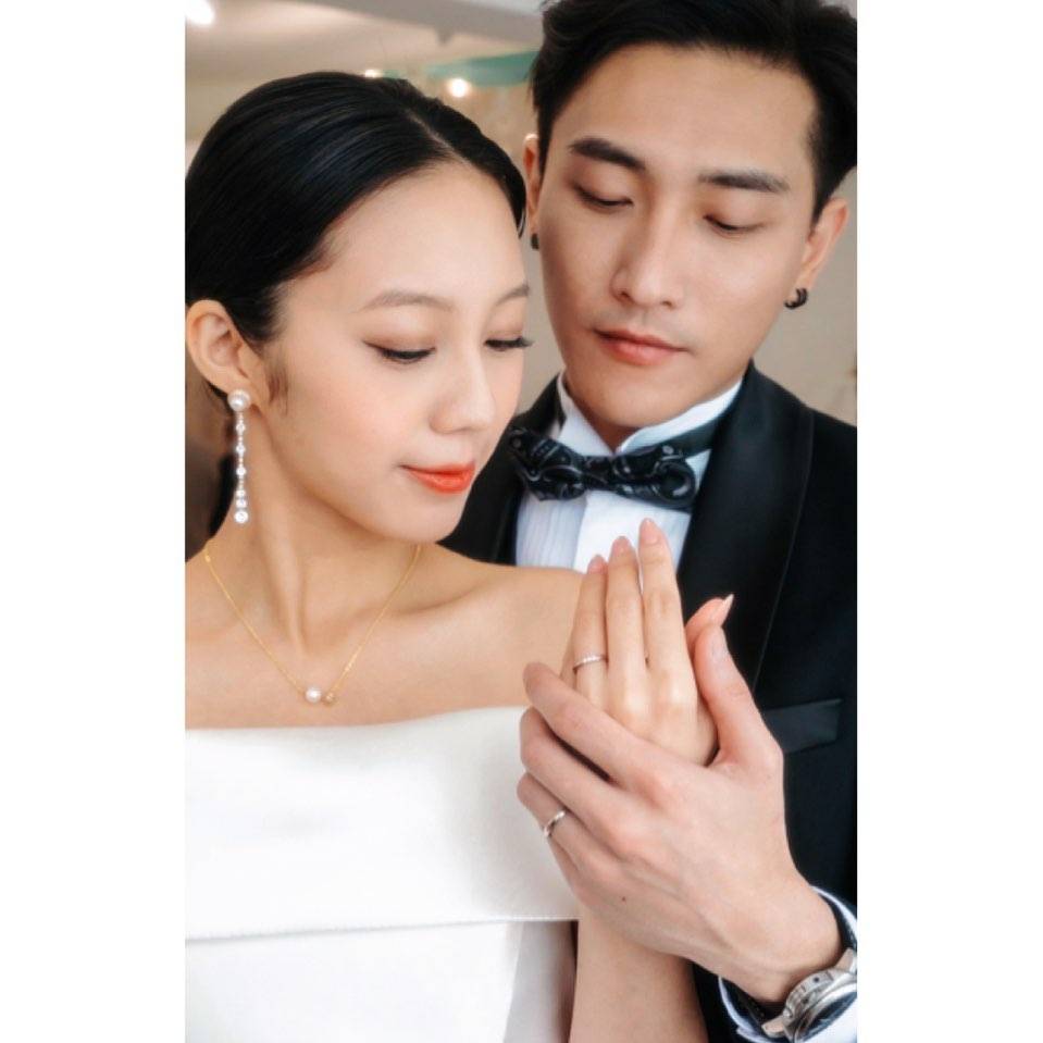 現年24歲的李寶君已在今年5月嫁予32歲DJ莊國偉。（圖片來源：李寶君IG）