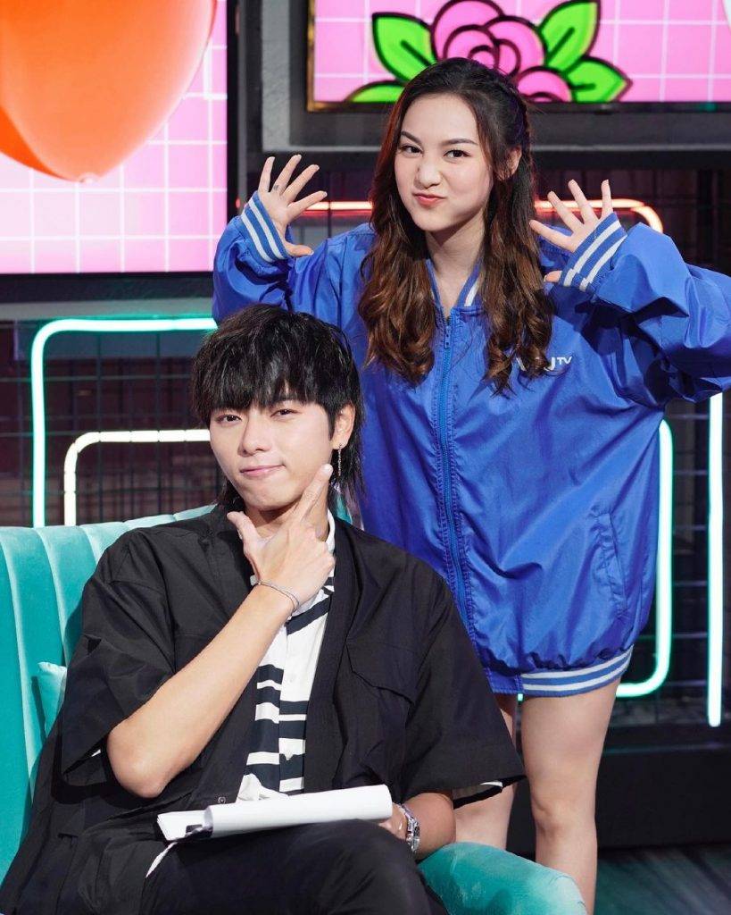 七仙羽 除了為《七救星》做嘉賓外，Ashina又將與193拍檔主持ViuTV新節目《晚吹 - 戀講嘢》。