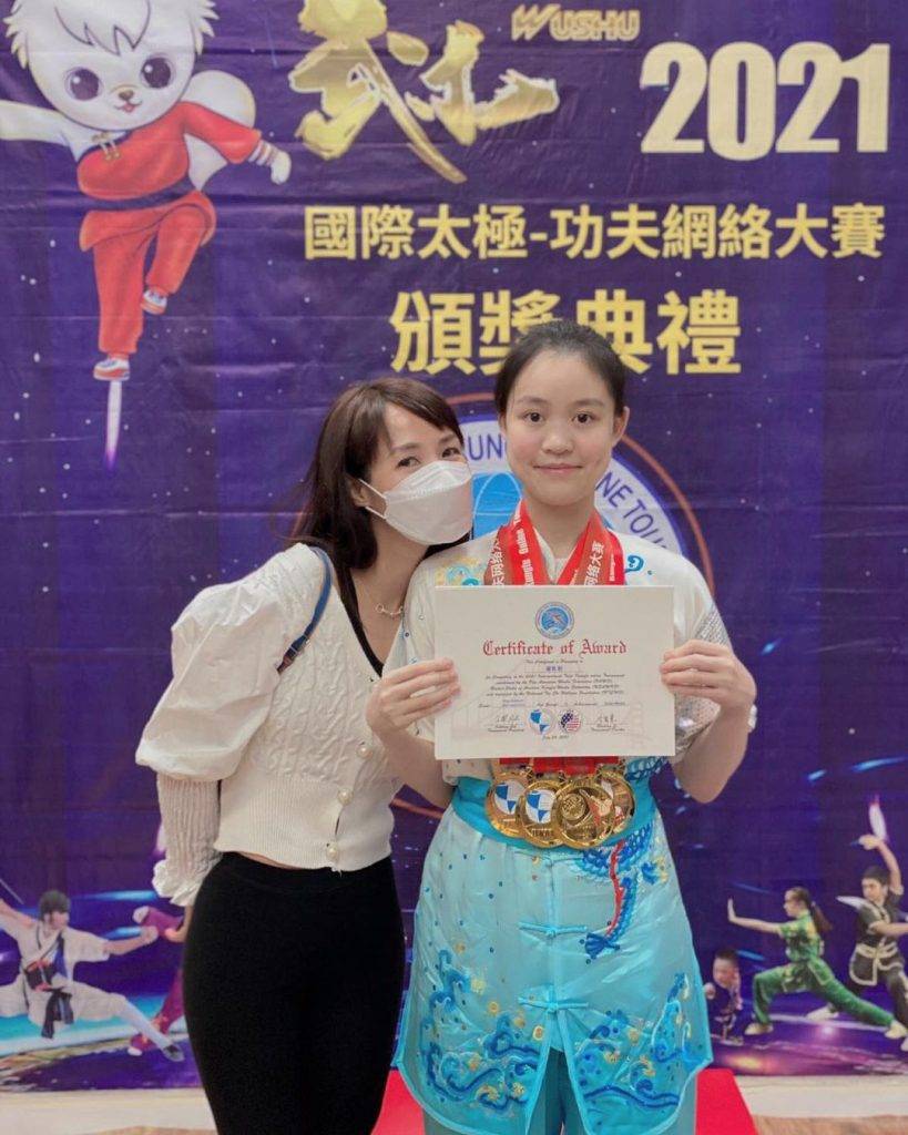 劉秀盈話今次贏得4面金牌，要多謝母親呂麗君對她大量的支持和愛護。