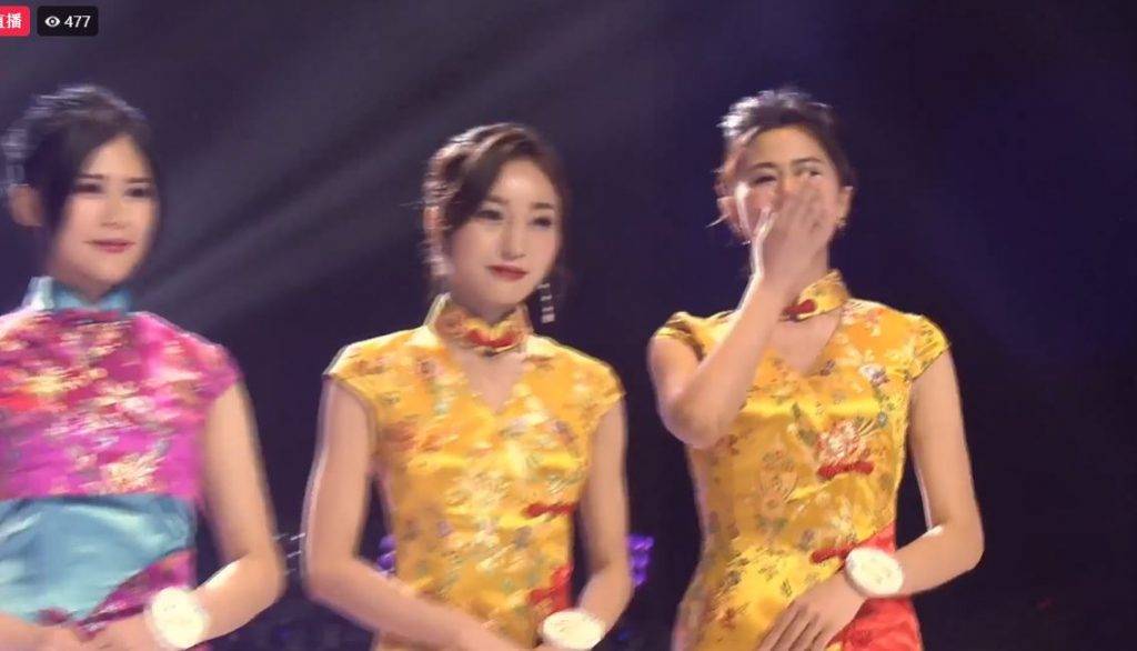 亞洲小姐2021 宣布冠軍一刻，陳美儀好激動。