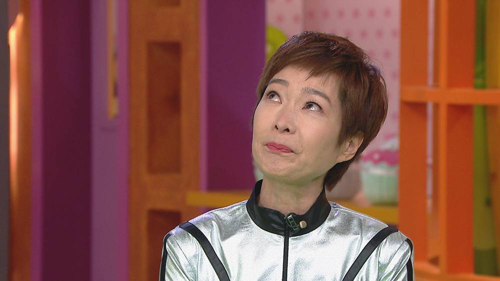 出名硬淨的譚玉瑛在節目錄影期間數度感觸落淚，連監製也大表意外。（圖片來源：TVB）