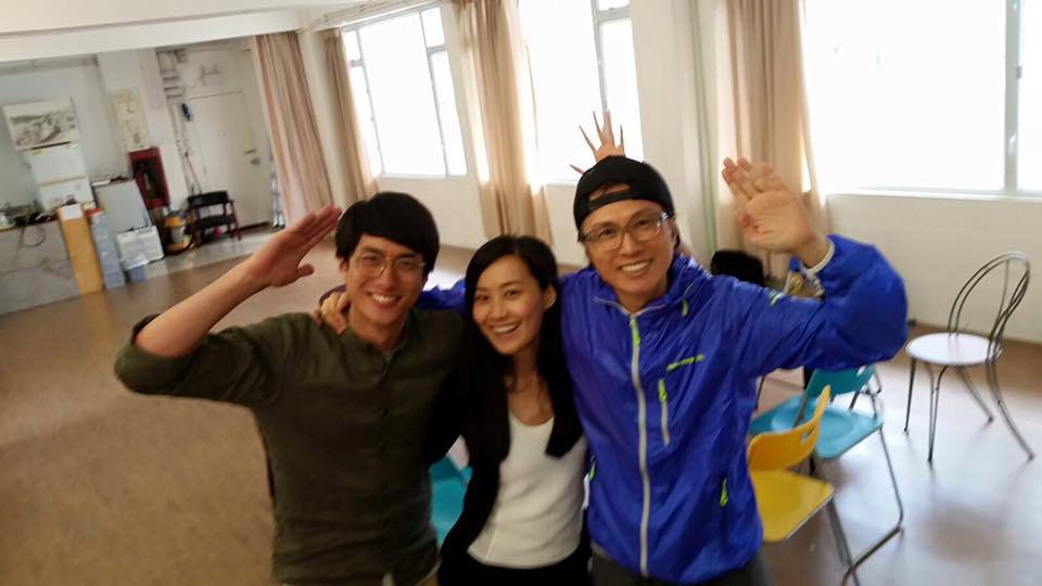 黃子華對上一次演出舞台劇，是在2016年和陳法拉、劉俊謙合作上演的《前度》。（圖片來源：Facebook@黃子華 - 子華本部）