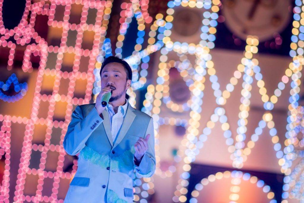 鄭中基在Disney+的香港啟動慶典上獻唱，工作繁忙﹗