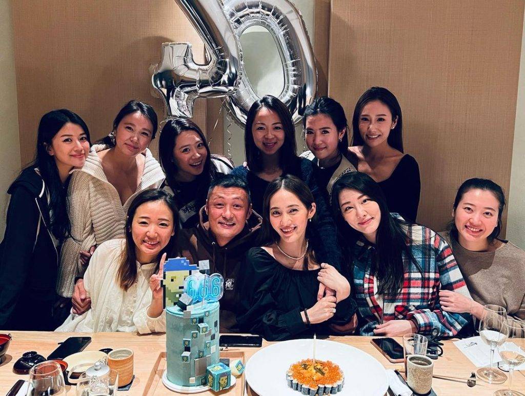 上月余文樂40歲生日，太太王棠云及好友們為他慶祝﹗（圖片來源：IG@lok666 ）
