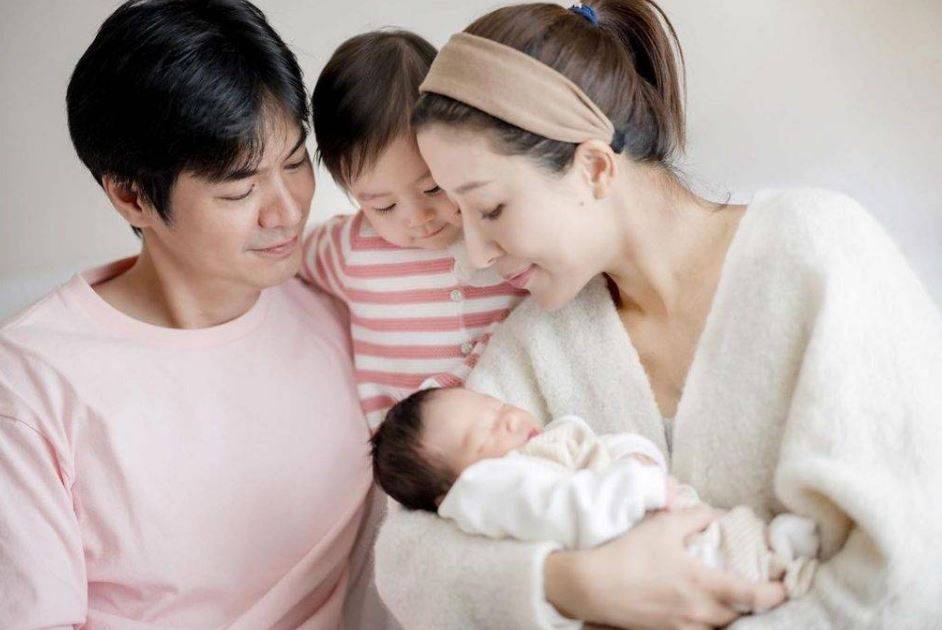 楊茜堯 楊茜堯2016年與羅子溢結婚，2020年2月和2021年12月先後誕下女兒和兒子，湊成「好」字。