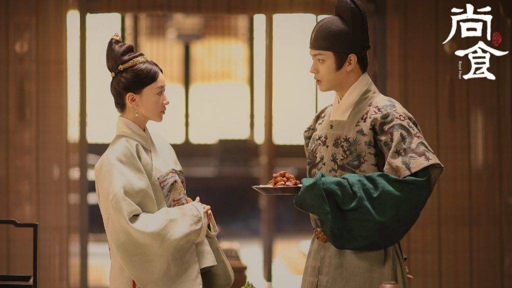 有網民指《尚食》劇中造型疑抄襲韓服。