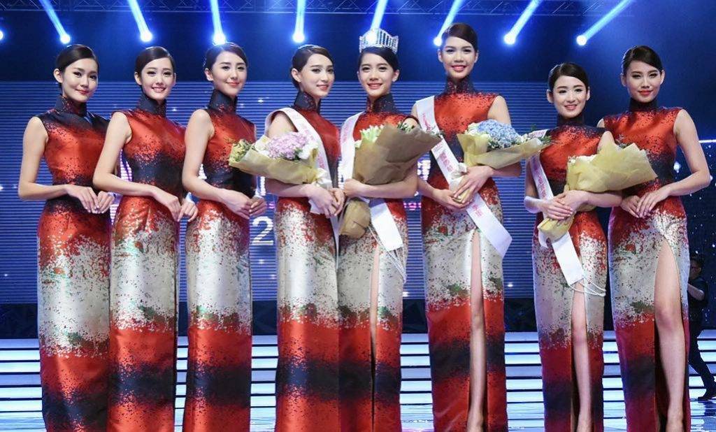 林宣妤是《2016年Astro國際華裔小姐》冠軍，選美經驗豐富。