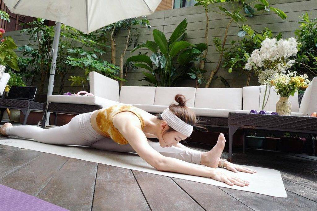 陳靜 DaDa原本所住的單位也有個大平台，以供她閒時練習瑜伽keep fit。
