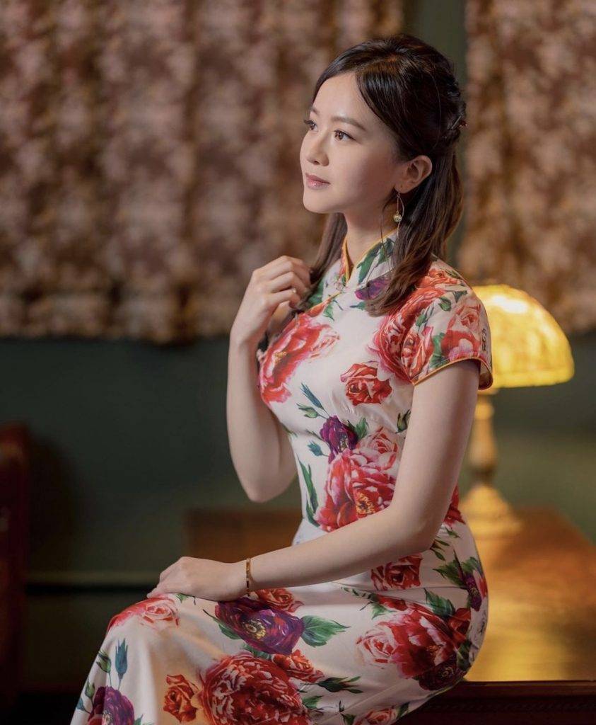 余琦琪 深受網友讚賞的旗袍Look。