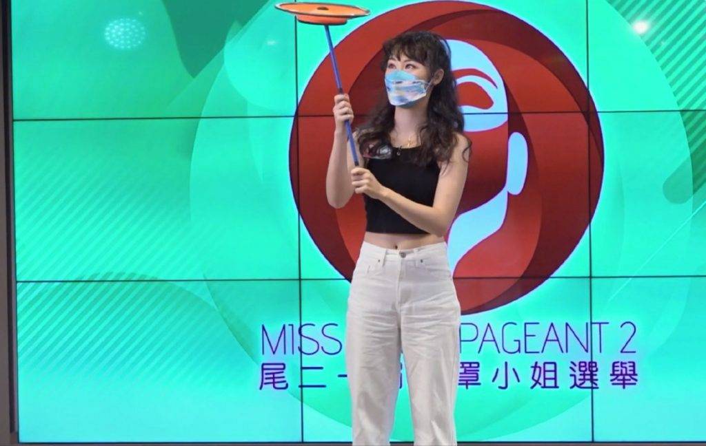 口罩小姐 035號雜耍女唔單止評判大讚，網民都紛紛求IG。
