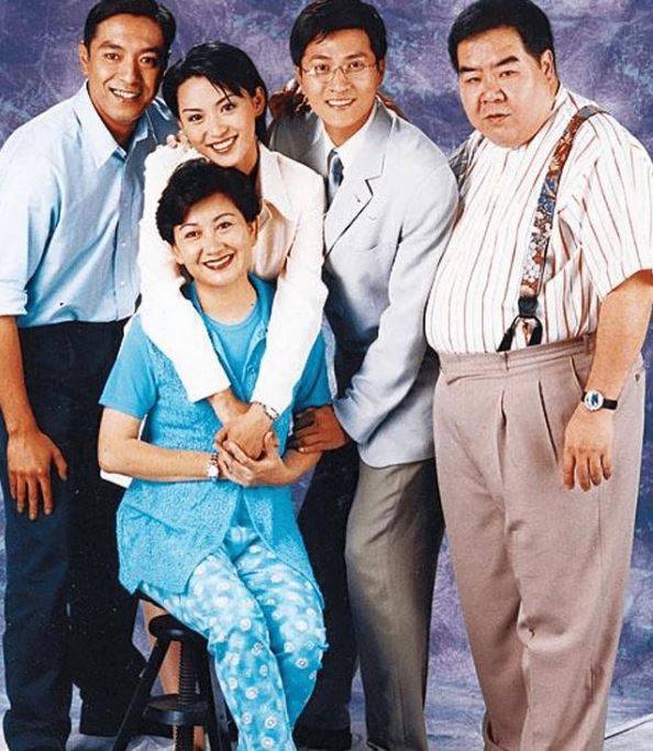 陳煒 煒哥25年前在亞視拍的劇集《屋企有個肥大佬》做女一，她表示多得Ken哥指點才有今日的成就。