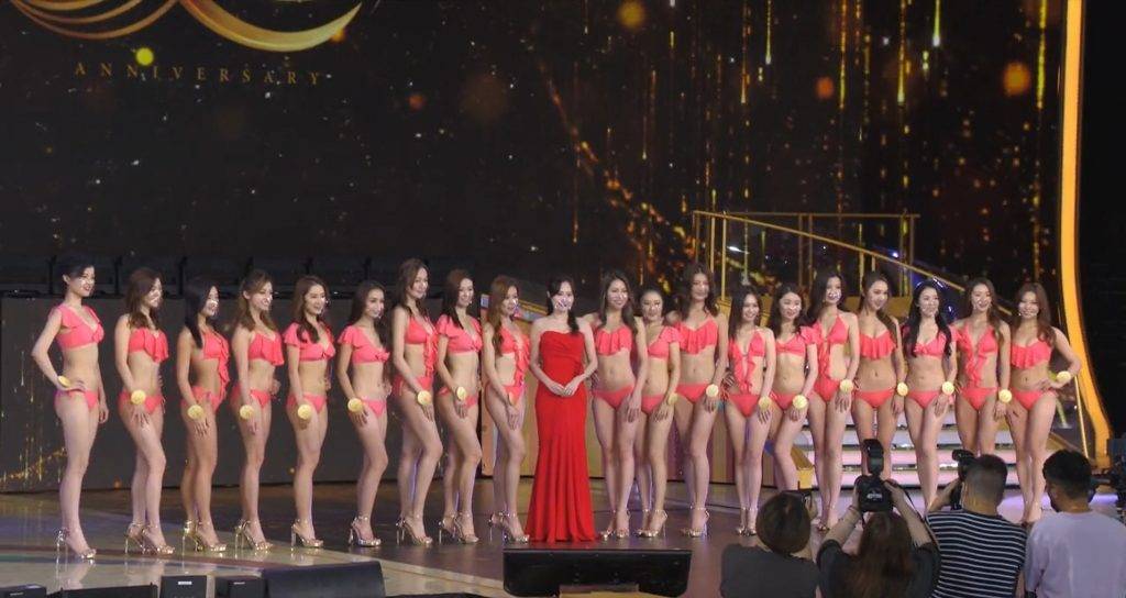 香港小姐2022 冠軍 亞軍 季軍 最上鏡小姐 香港小姐 19位佳麗以泳裝示人。