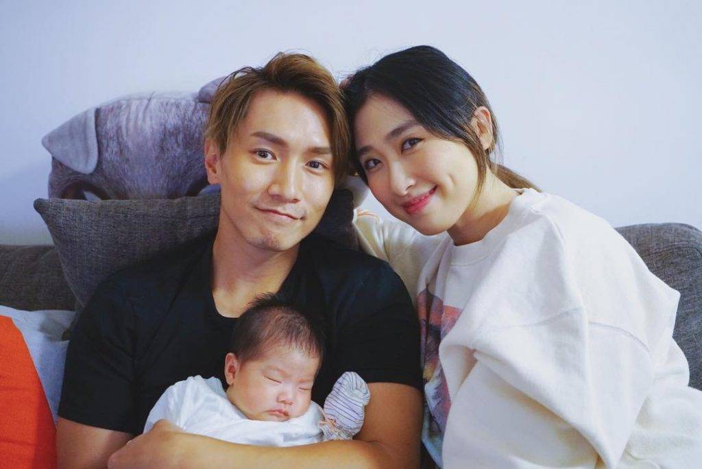 陳柏宇與符曉薇於2018年升呢做父母。