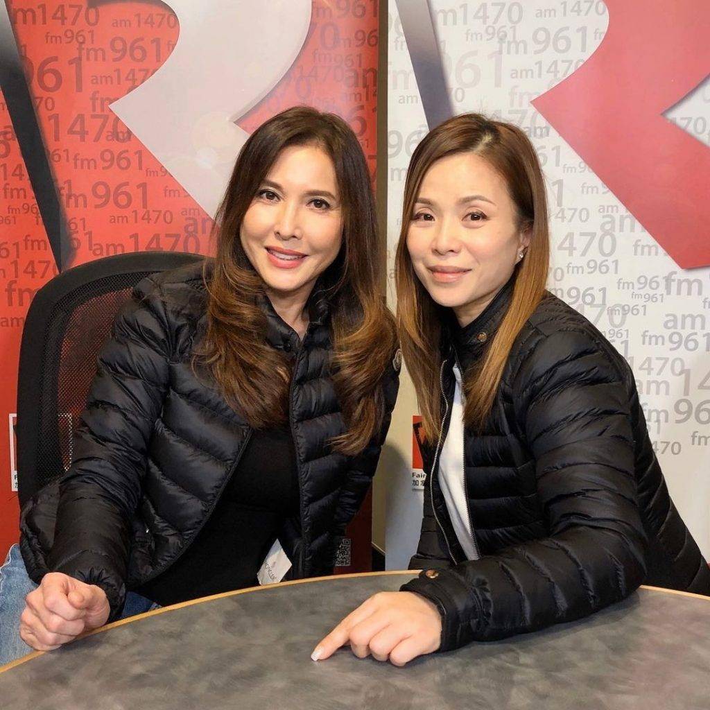 黃寶欣 19年12月，黃寶欣曾現身與李婉華一起做電台節目狀態不錯。
