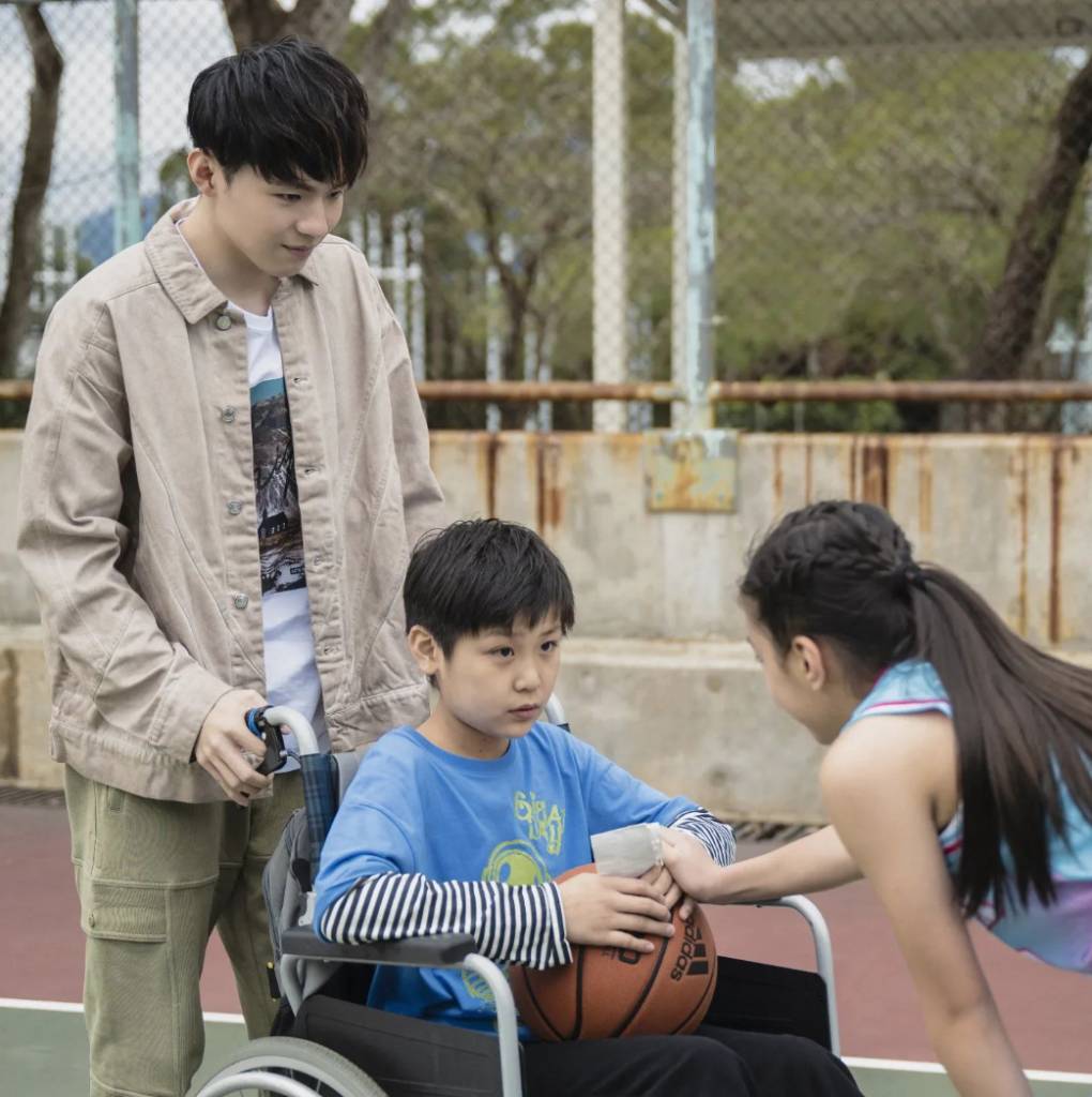 黃梓賢 黃梓賢在《季前賽》要挑戰的角色大有難度，由於不良於行需要坐輪椅。