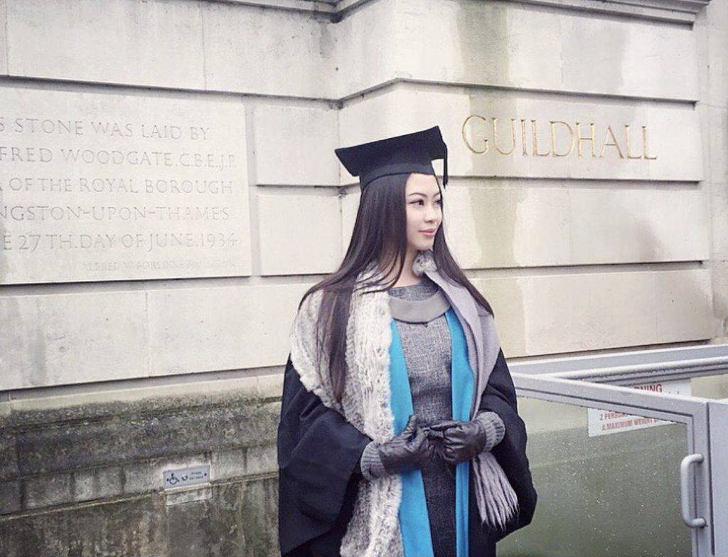葉蒨文 超能使者 超能使者 畢業於Kingston大學，是陳奕迅師妹。