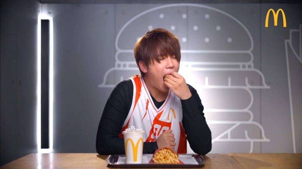 姜濤 mirror 季前賽 姜濤為麥當勞拍攝宣傳