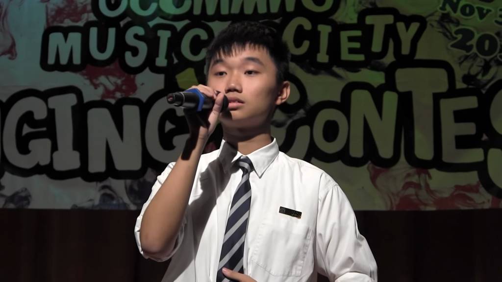 中學歌唱表演 有網民讚呢位同學唱得好過周柏豪的翻唱版本
