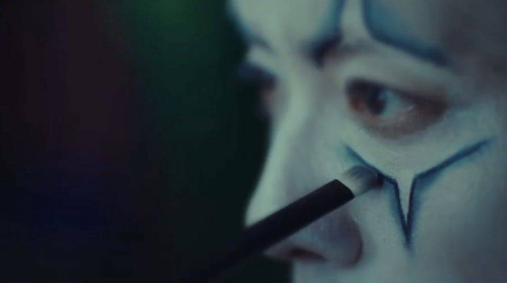 法證先鋒5 原來在第1集小丑上妝一幕，已有不少觀眾光從一對眼睛就看出了這是黃宗澤。