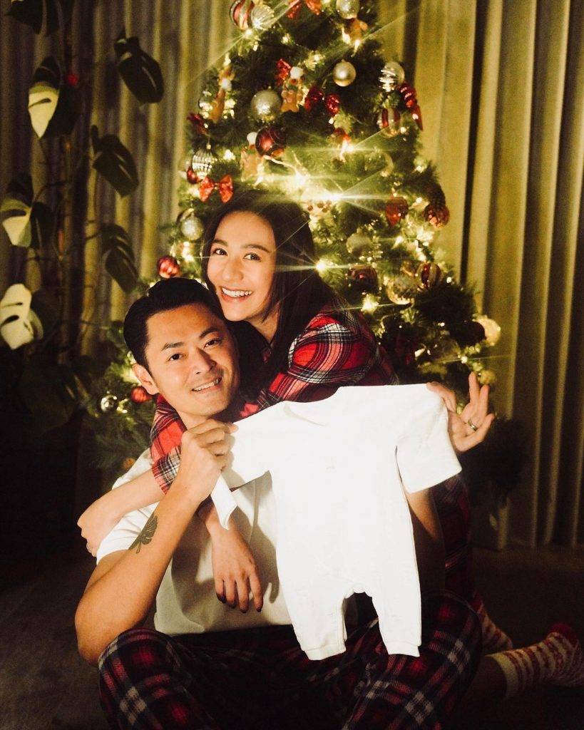 江若琳 江若琳與老公Oscar於12月23日結婚4周年宣布造人成功。
