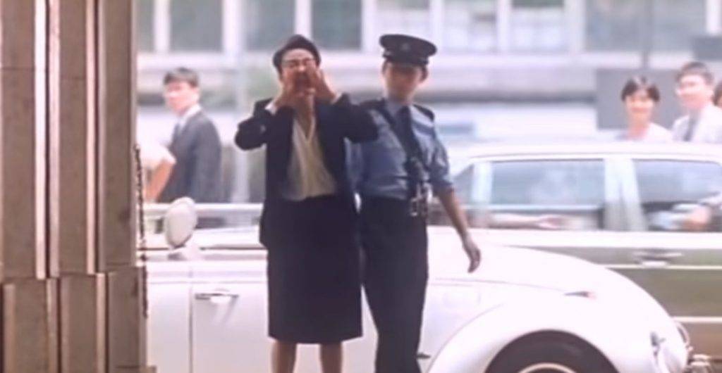 黃子華 毒舌大狀 2019年有人翻出鄭裕玲在《古惑大律師》片中寸爆警員的影片，成為全城熱話。