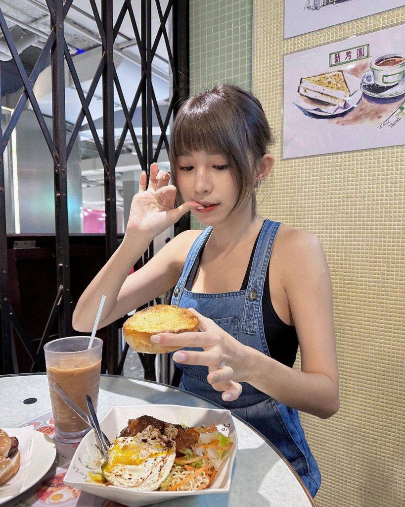 翻版林明禎 換衫自拍 林明禎 Miko大讚香港的奶油豬「超級無敵好好食」。