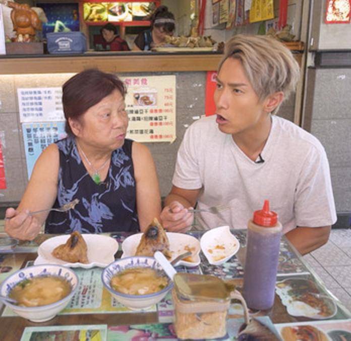 陳柏宇 陳柏宇同外婆感情非常好，曾兩婆孫一齊去台南旅行。