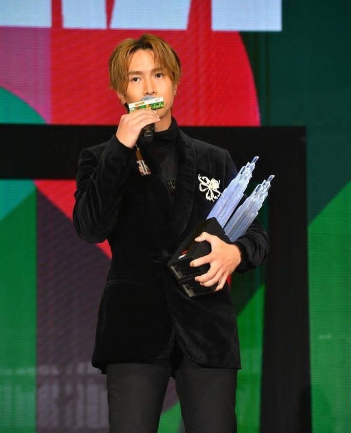陳柏宇 日本 陳柏宇 陳柏宇曾在香港攞過多個最佳男歌手獎。