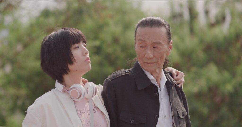 亞洲星光大道 鍾雪瑩憑電影《殺出個黃昏》獲金像獎最佳女配角、最佳新演員提名。