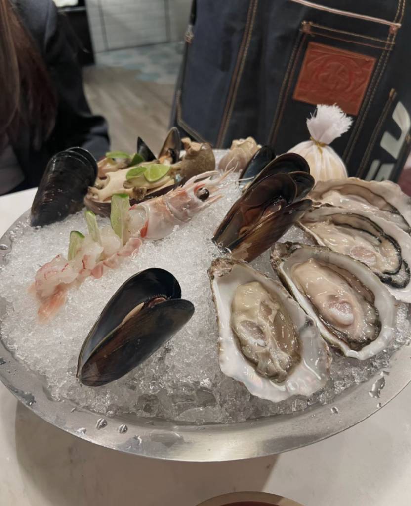 黃宗澤 新餐廳 網友有讚賞生蠔夠新鮮。