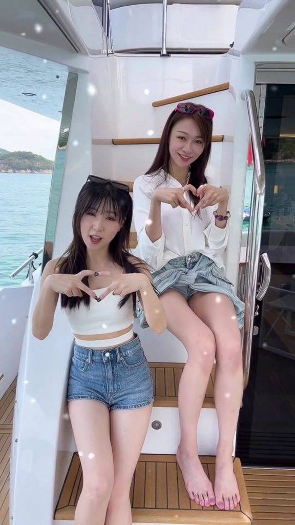 巨咪港姐 林鈺洧 譚嘉儀於社交網分享與林鈺洧在船上跳舞的短片，卻被網民嘲扮後生。