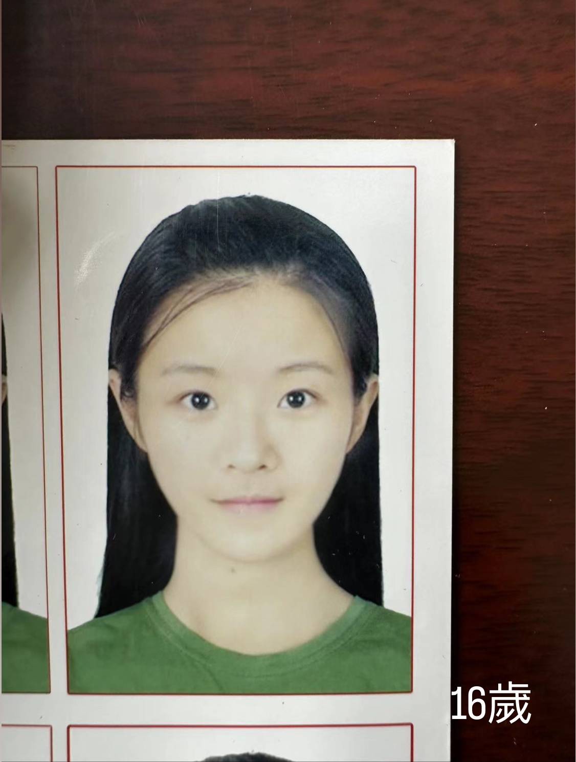 香港小姐2023 童年照 14号陈怡名。