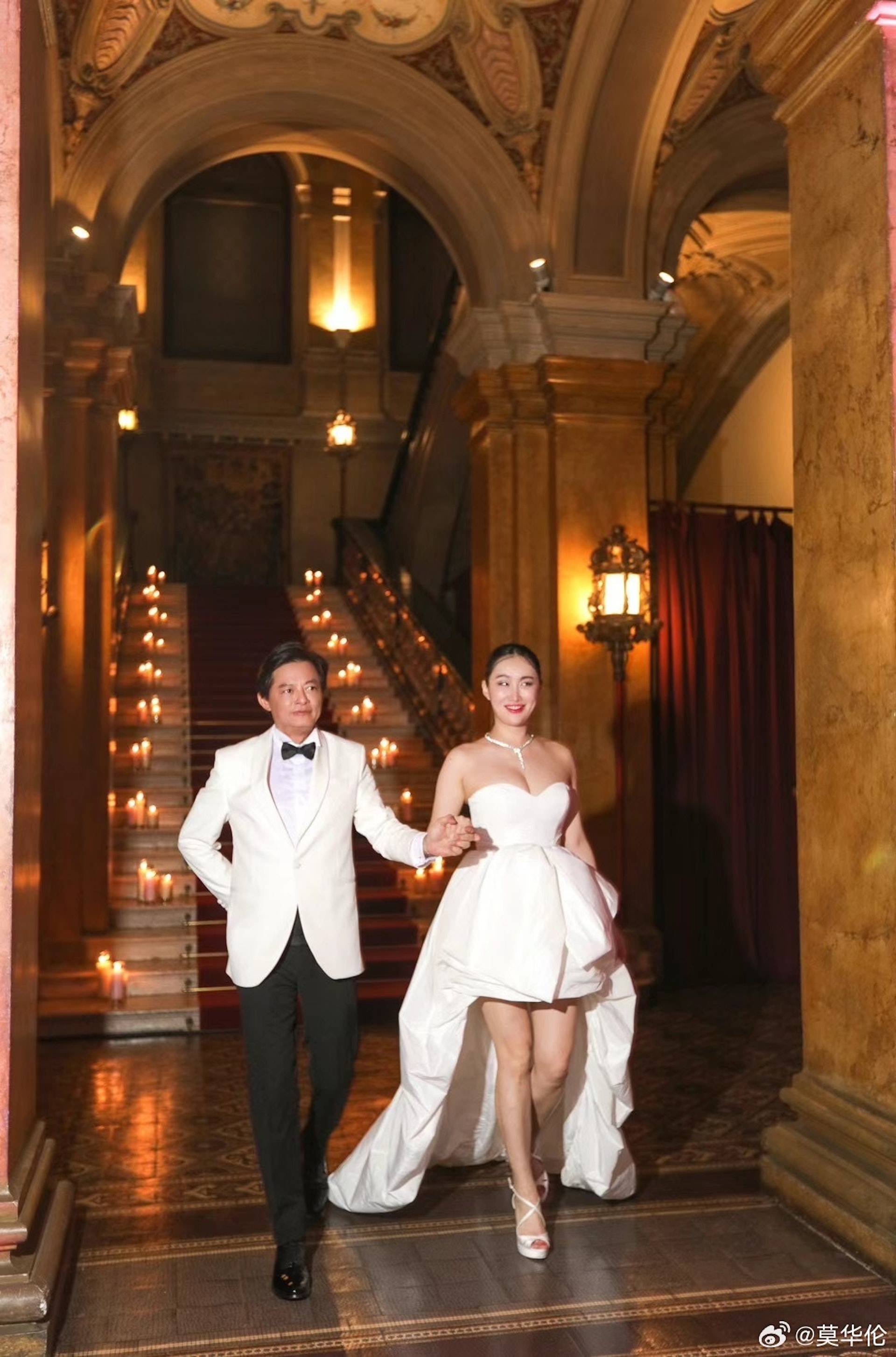 王冰冰 莫華倫 二人的婚禮在意大利的科莫湖舉行